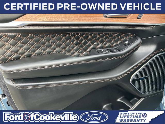 Used 2026 Jeep Grand Cherokee L Summit w/ Obsidian Package image 28