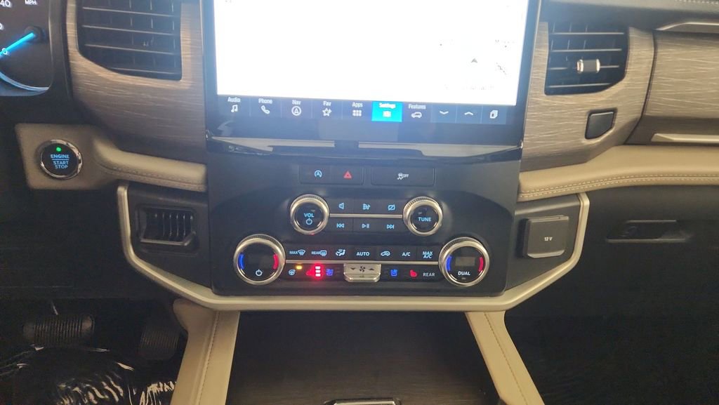 Certified 2023 Ford Expedition Limited AWD/4WD image 17