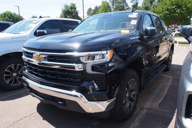 Used 2023 Chevrolet Silverado 1500 LT AWD/4WD image 3
