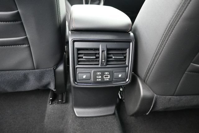 Used 2025 Subaru Forester Touring w/ Popular Package - Touring AWD/4WD image 17