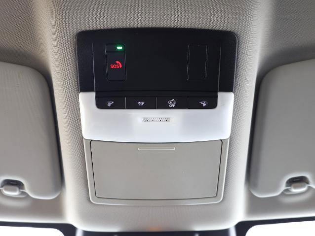 Used 2021 Nissan Rogue SV image 16