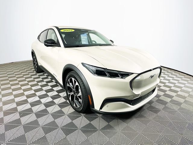 Certified 2025 Ford Mustang Mach-E Select AWD/4WD image 4