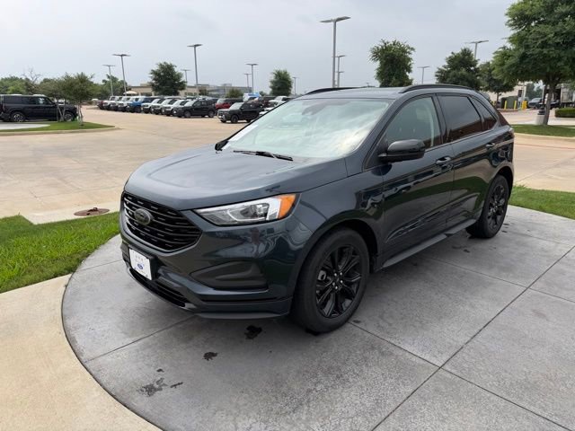 Certified 2023 Ford Edge SE w/ Black Appearance Package AWD/4WD image 3