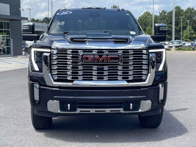 Used 2024 GMC Sierra 2500 Denali w/ Denali Reserve Package AWD/4WD image 35