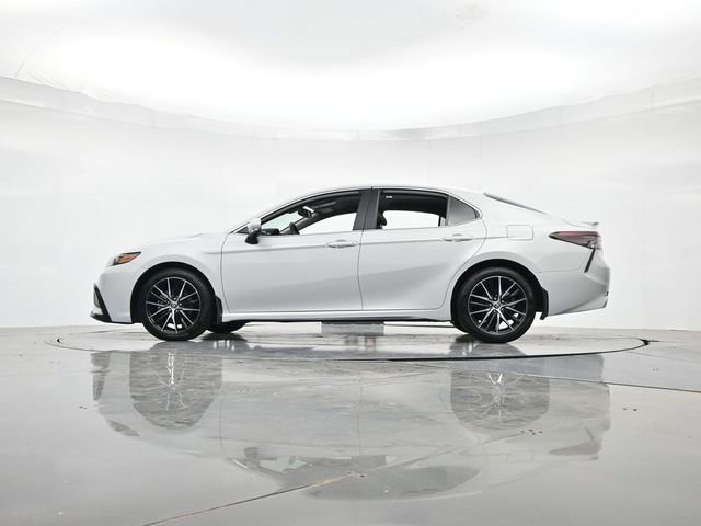 Used 2024 Toyota Camry SE w/ Convenience Package FWD image 37