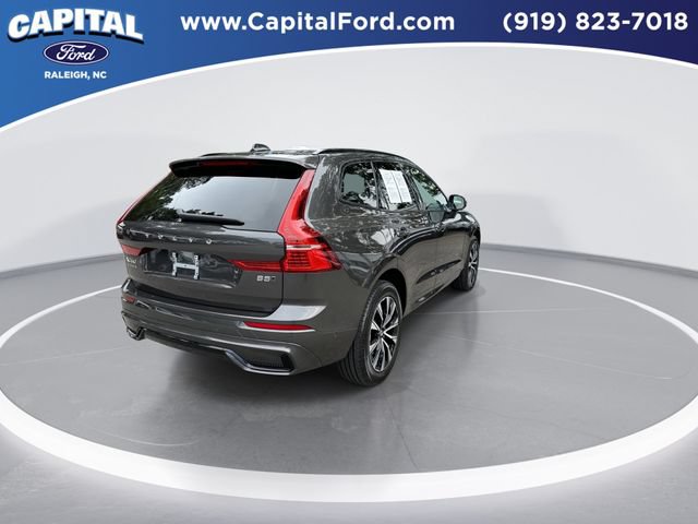 Used 2024 Volvo XC60 B5 Plus AWD/4WD image 8