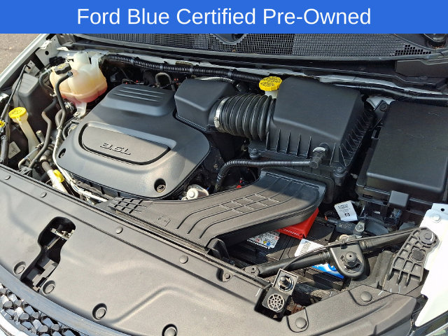 Used 2023 Chrysler Pacifica Touring-L FWD image 30