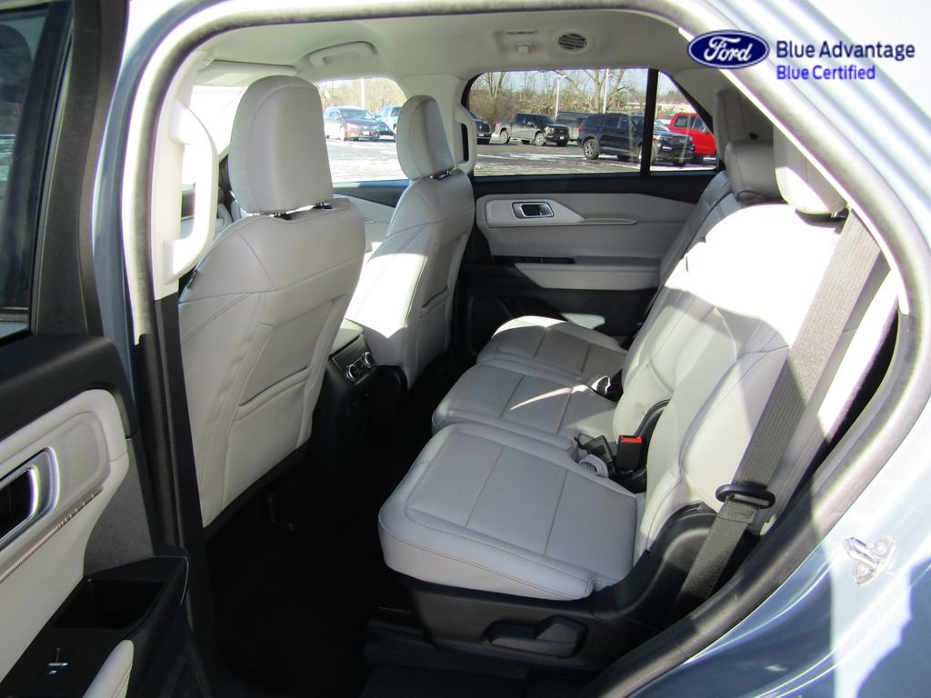 Certified 2025 Ford Explorer Active w/ Active Comfort Package AWD/4WD image 18