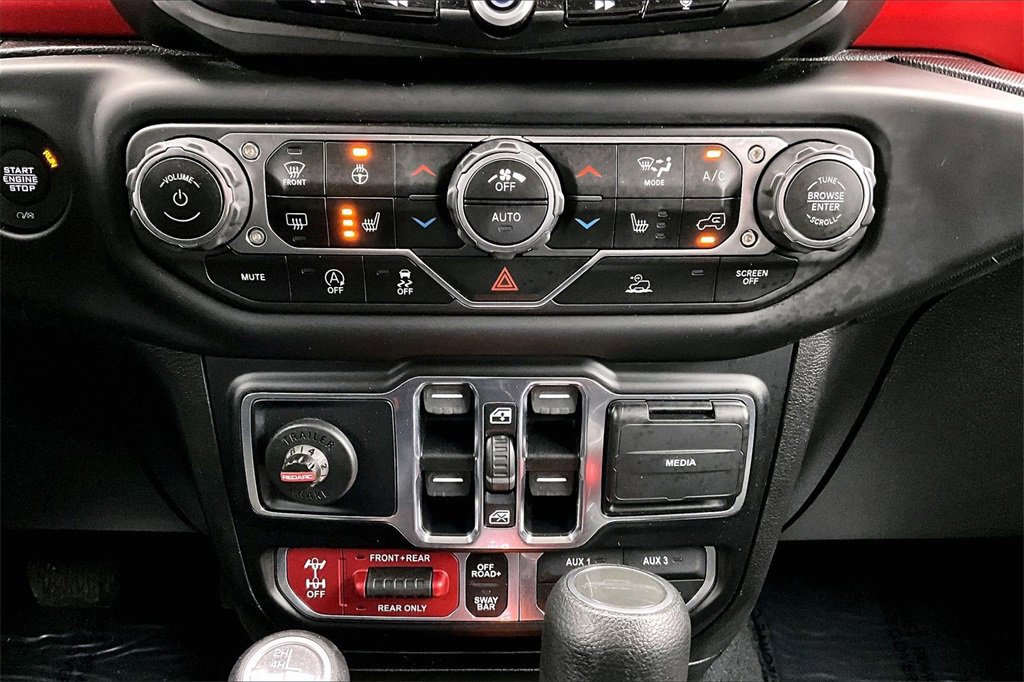 Used 2021 Jeep Gladiator Rubicon w/ Cold Weather Group image 32