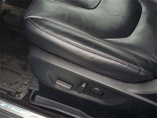 Certified 2020 Ford Edge Titanium image 14