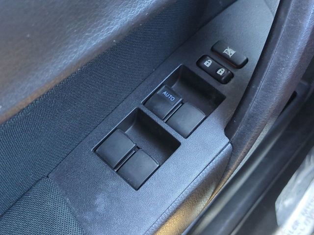 Used 2018 Toyota Corolla LE image 21