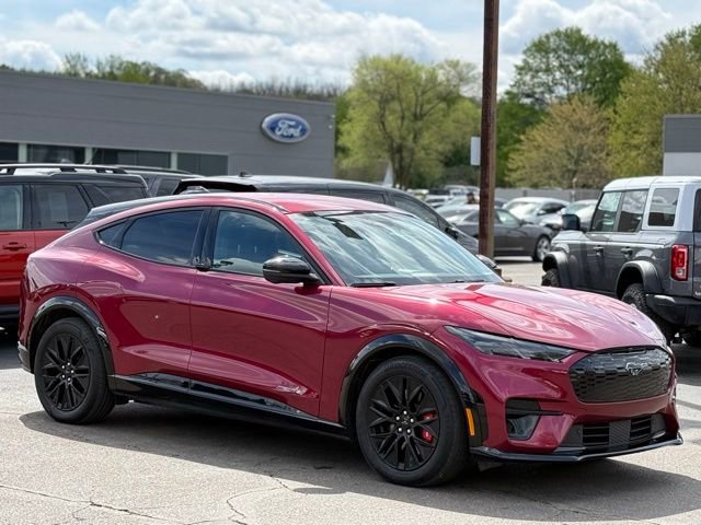Certified 2025 Ford Mustang Mach-E Premium w/ Sport Appearance Package AWD/4WD image 40