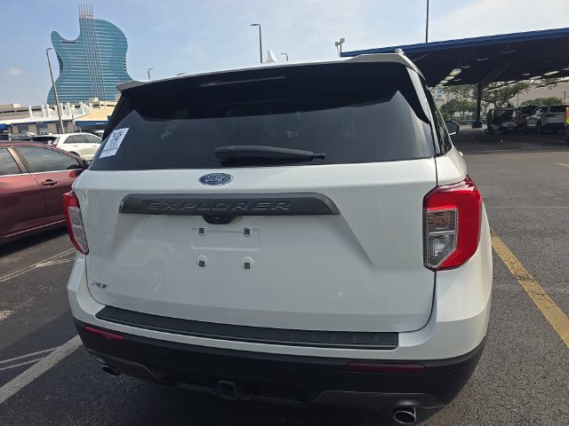Certified 2023 Ford Explorer XLT w/ Equipment Group 202A RWD image 5
