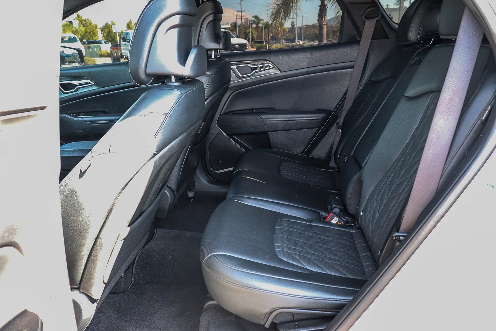 Used 2025 Kia Sportage X-Line w/ Premium Package AWD/4WD image 17