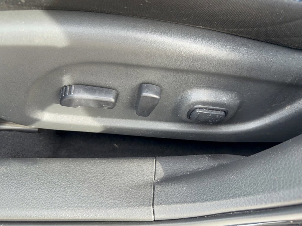 Used 2017 Nissan Altima 2.5 SR w/ Midnight Edition Package image 33