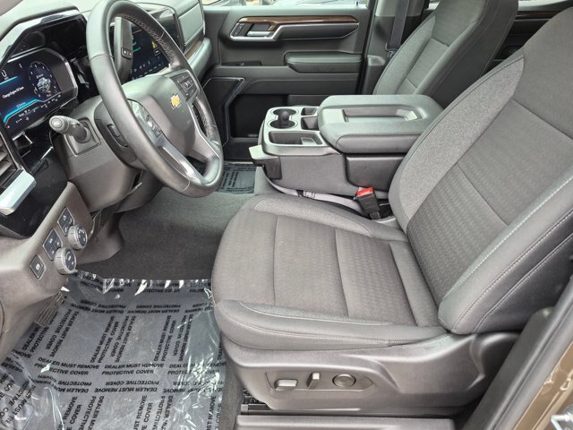 Used 2024 Chevrolet Silverado 1500 LT AWD/4WD image 12