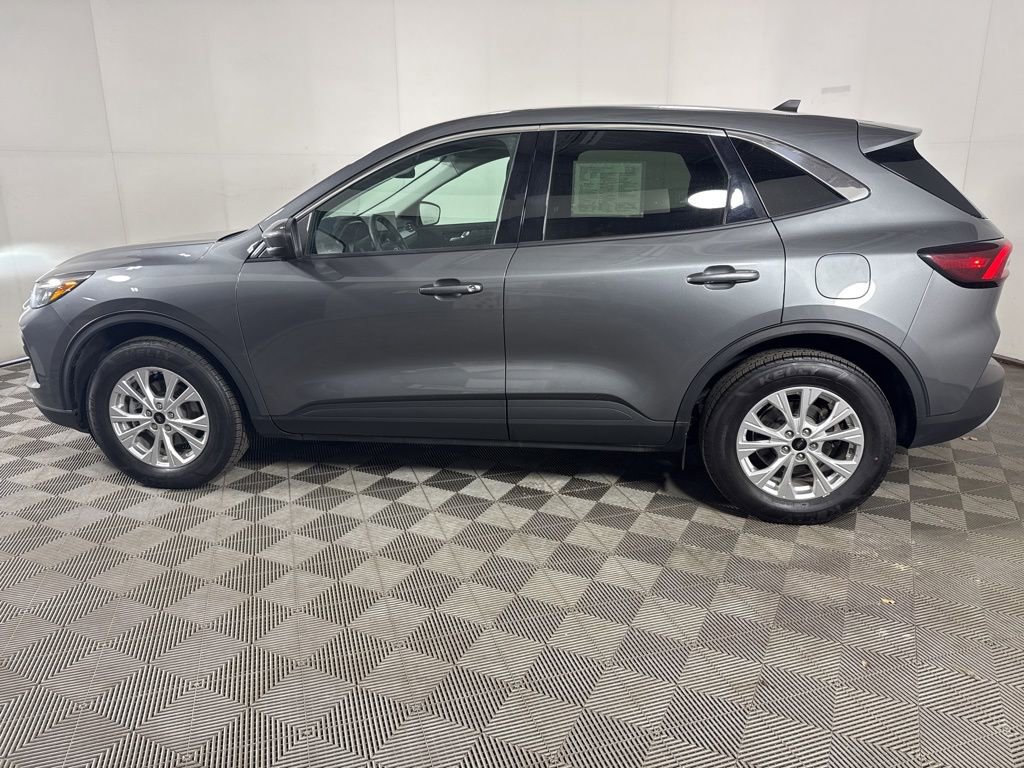 Certified 2023 Ford Escape Active w/ Tech Pack #2 AWD/4WD image 6