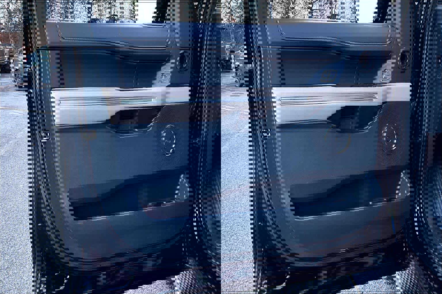 Certified 2023 Ford Expedition Limited image 21