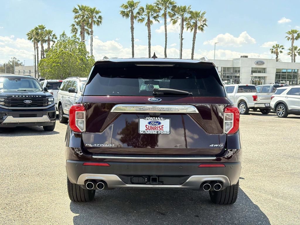 Certified 2023 Ford Explorer Platinum w/ Class IV Trailer Tow Package image 3