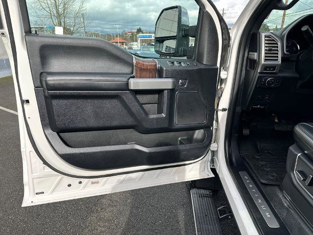 Certified 2017 Ford F350 Platinum w/ Platinum Ultimate Package image 11