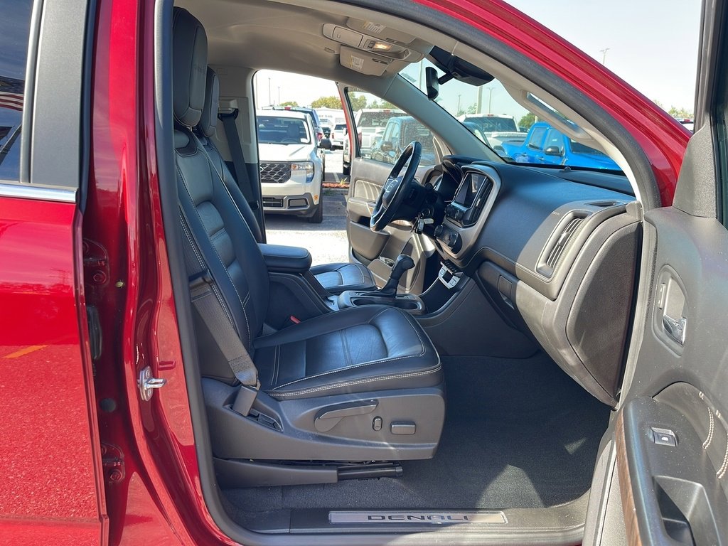 Used 2021 GMC Canyon Denali image 14