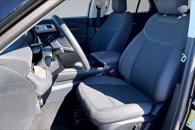 Certified 2026 Ford Explorer Active AWD/4WD image 25