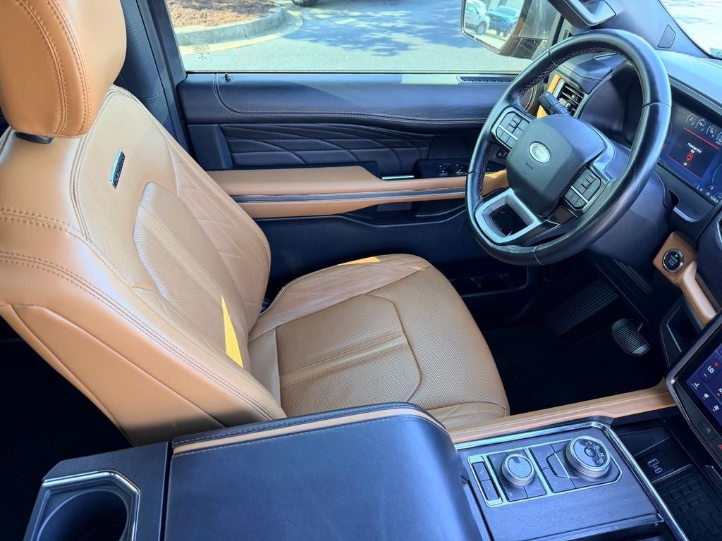Certified 2022 Ford Expedition Platinum AWD/4WD image 13