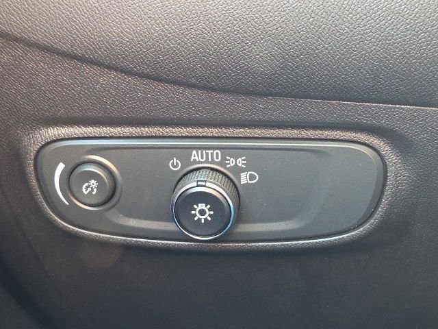 Used 2024 Chevrolet Equinox LT image 28