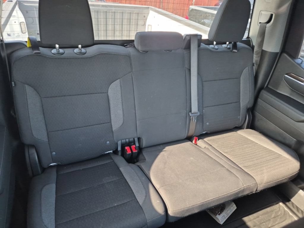 Used 2025 Chevrolet Silverado 1500 LT RWD image 23