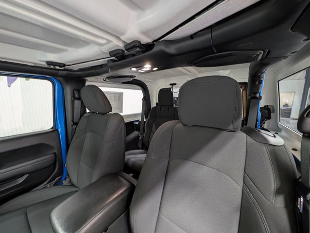 Used 2023 Jeep Wrangler Sport AWD/4WD image 17