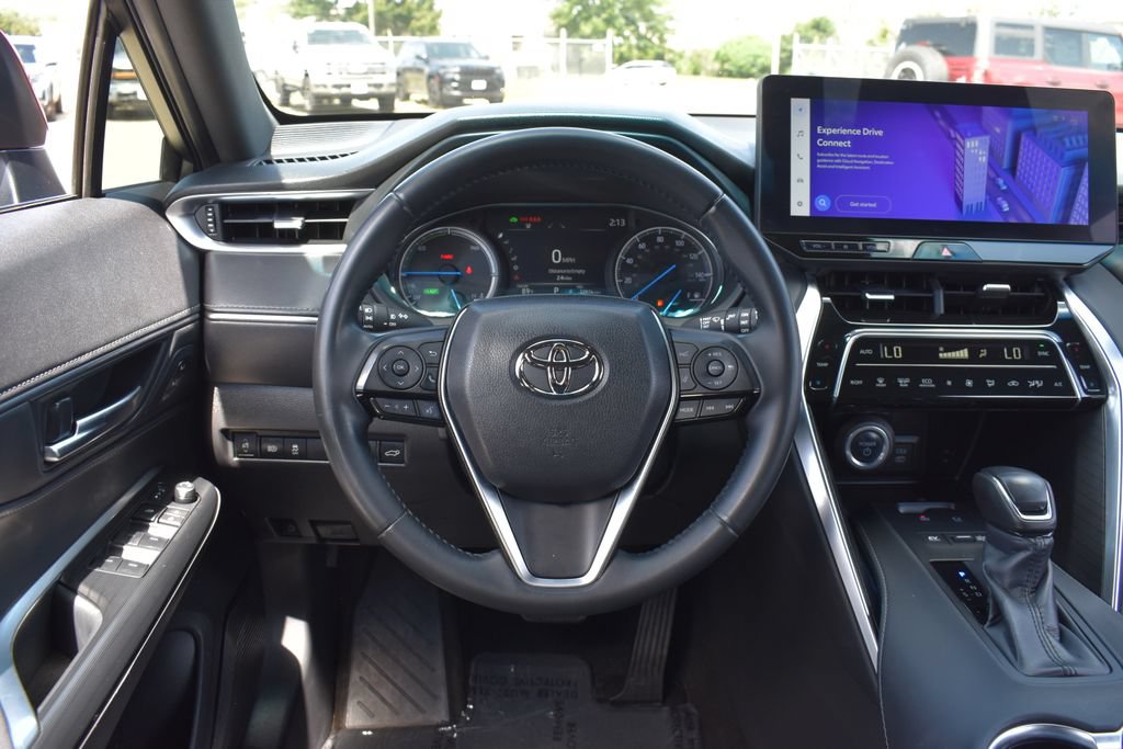 Used 2024 Toyota Venza XLE AWD/4WD image 15