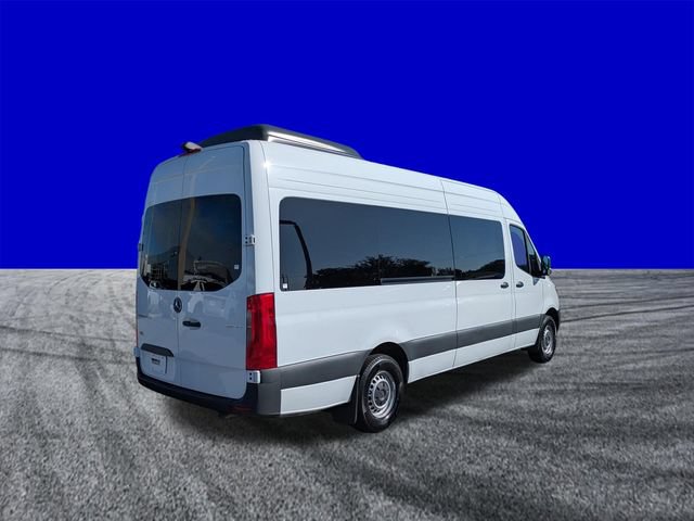 Used 2025 Mercedes-Benz Sprinter 2500 image 4