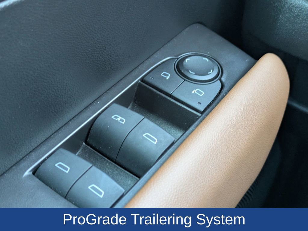 Used 2024 GMC Canyon AT4 w/ AT4 Premium Package image 27