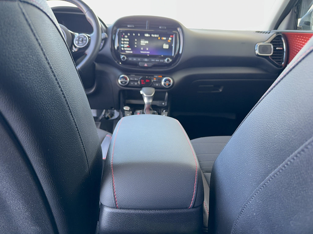 Used 2020 Kia Soul GT-Line Turbo FWD image 29