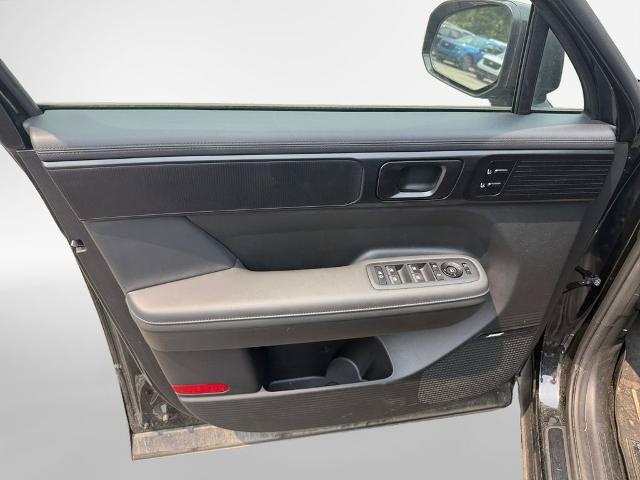 Used 2025 Hyundai Santa Fe Calligraphy AWD/4WD image 14