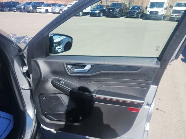 Certified 2023 Ford Escape ST-Line Elite w/ Premium Technology Package image 10