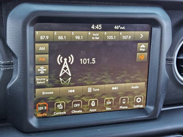 Used 2021 Jeep Wrangler Unlimited Sahara w/ Dual Top Group image 21