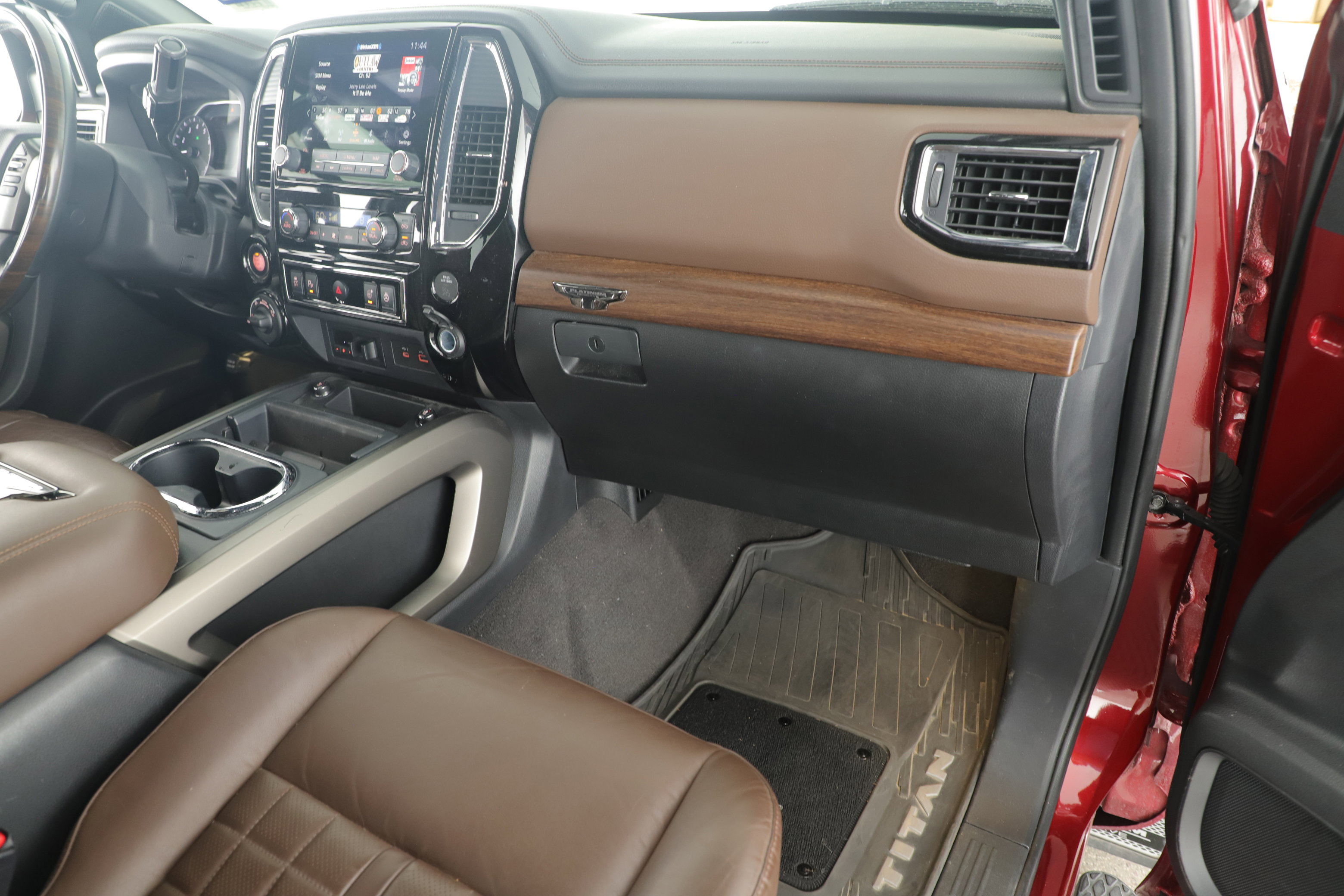 Used 2021 Nissan Titan Platinum Reserve w/ Off Road Protection Package image 16