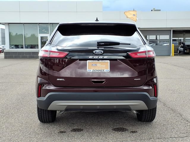 Certified 2024 Ford Edge SEL w/ Convenience Package AWD/4WD image 5