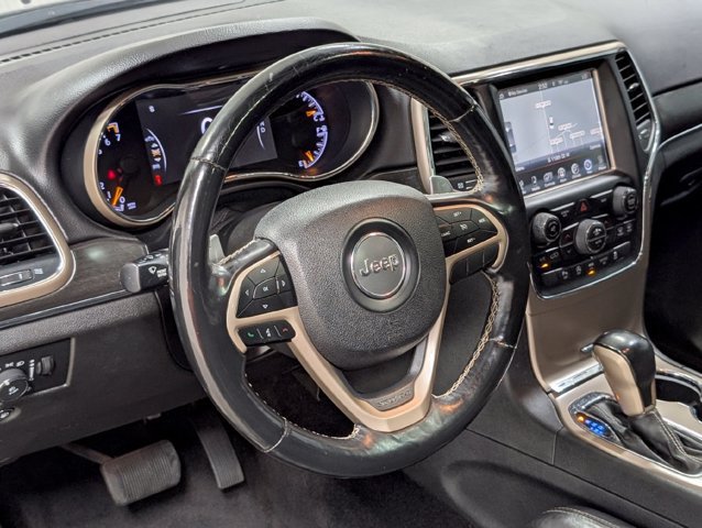 Used 2017 Jeep Grand Cherokee Limited w/ Luxury Group II AWD/4WD image 10