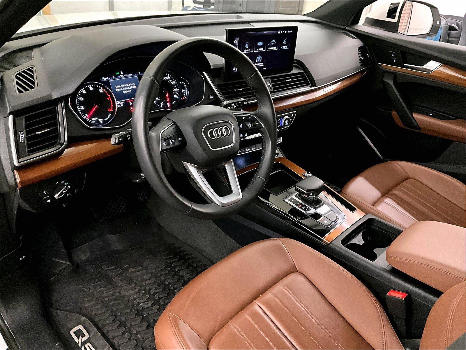 Used 2023 Audi Q5 2.0T Premium w/ Convenience Package AWD/4WD image 12
