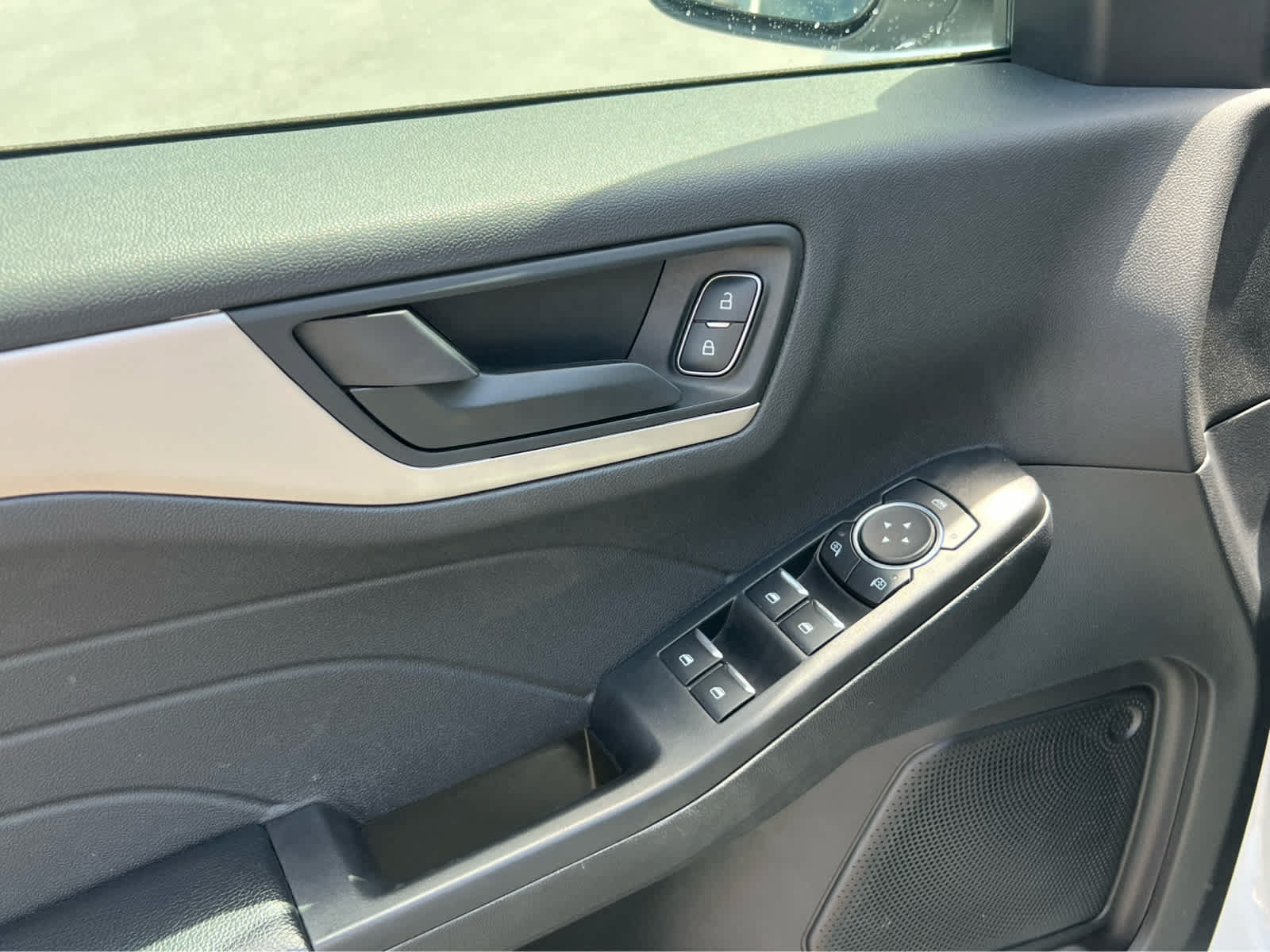Certified 2022 Ford Escape SE AWD/4WD image 30