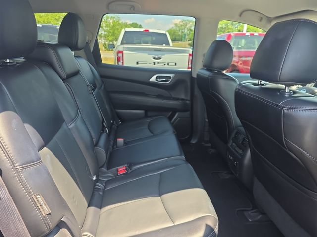 Used 2020 Nissan Pathfinder SL AWD/4WD image 18