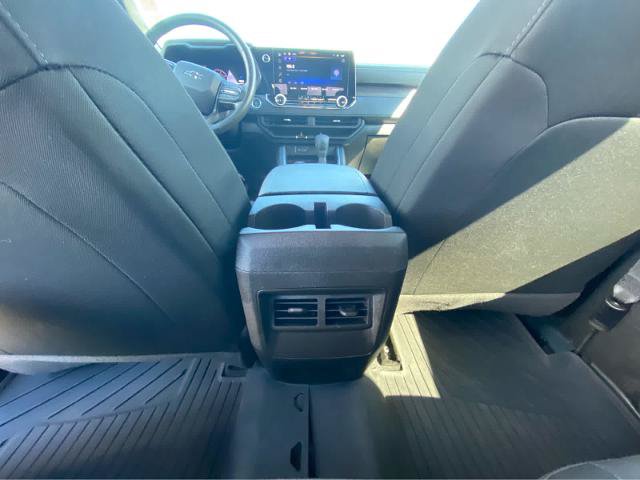 Used 2024 Chevrolet Colorado Trail Boss w/ Advanced Trailering Package AWD/4WD image 16