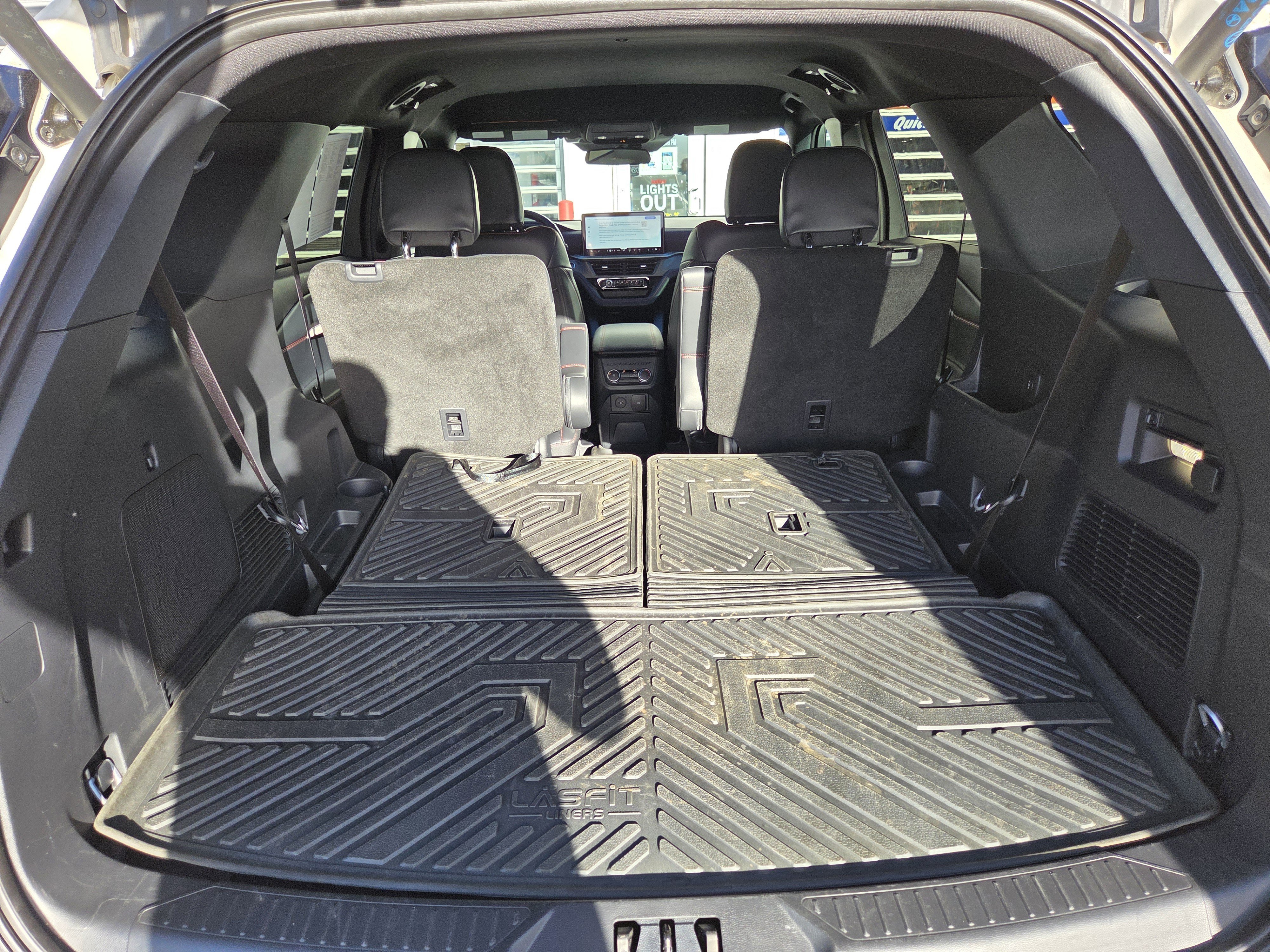 Certified 2025 Ford Explorer ST-Line AWD/4WD image 13