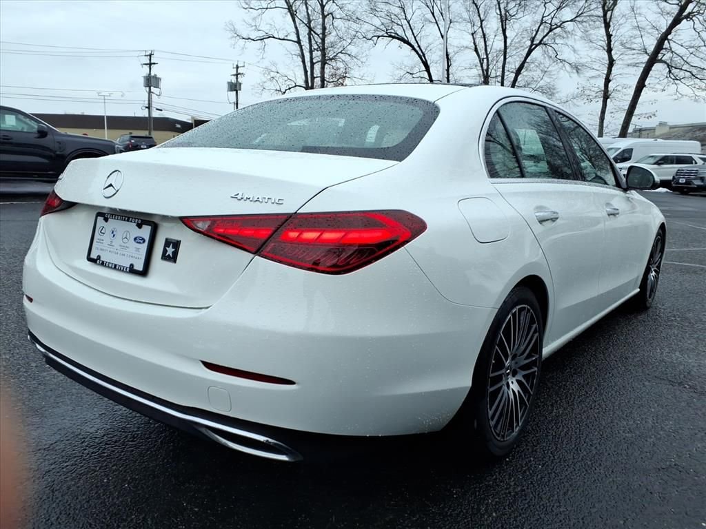 Used 2022 Mercedes-Benz C 300 4MATIC Sedan image 2