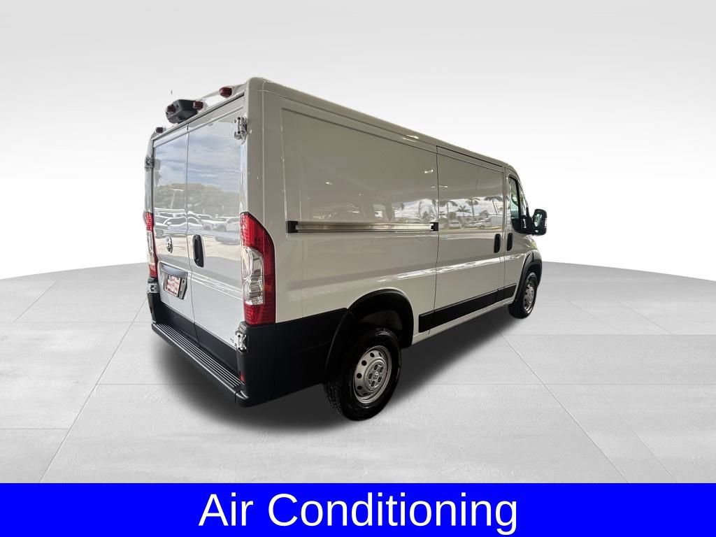 Used 2023 RAM ProMaster 2500 w/ Convenience Group video 3