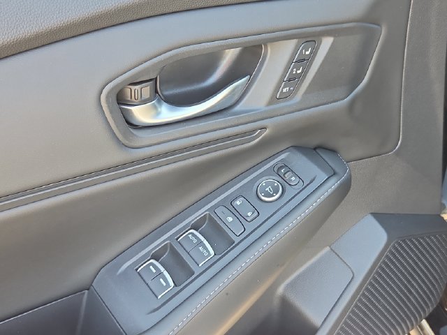 Used 2024 Honda Accord Sport image 10