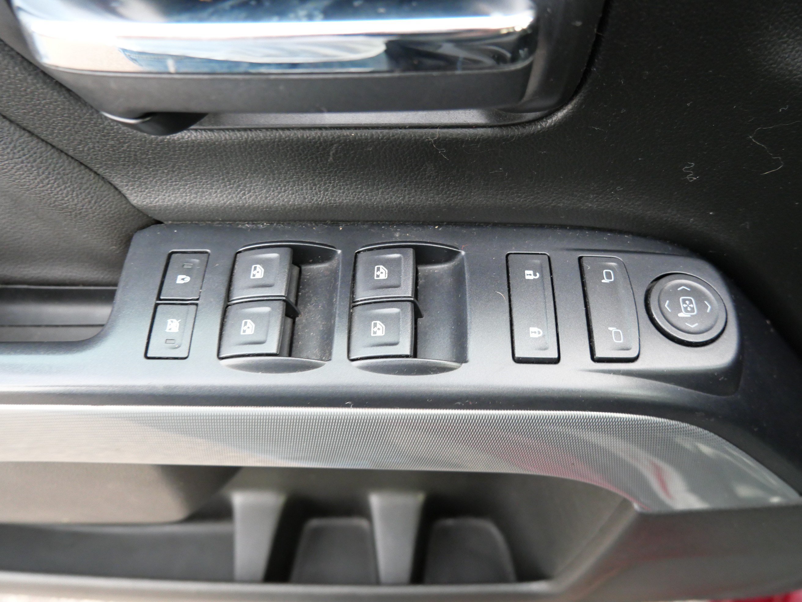 Used 2018 Chevrolet Silverado 1500 LT w/ All Star Edition AWD/4WD image 20