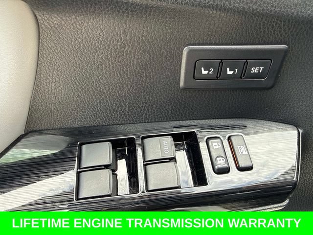 Used 2018 Toyota RAV4 Limited FWD image 20